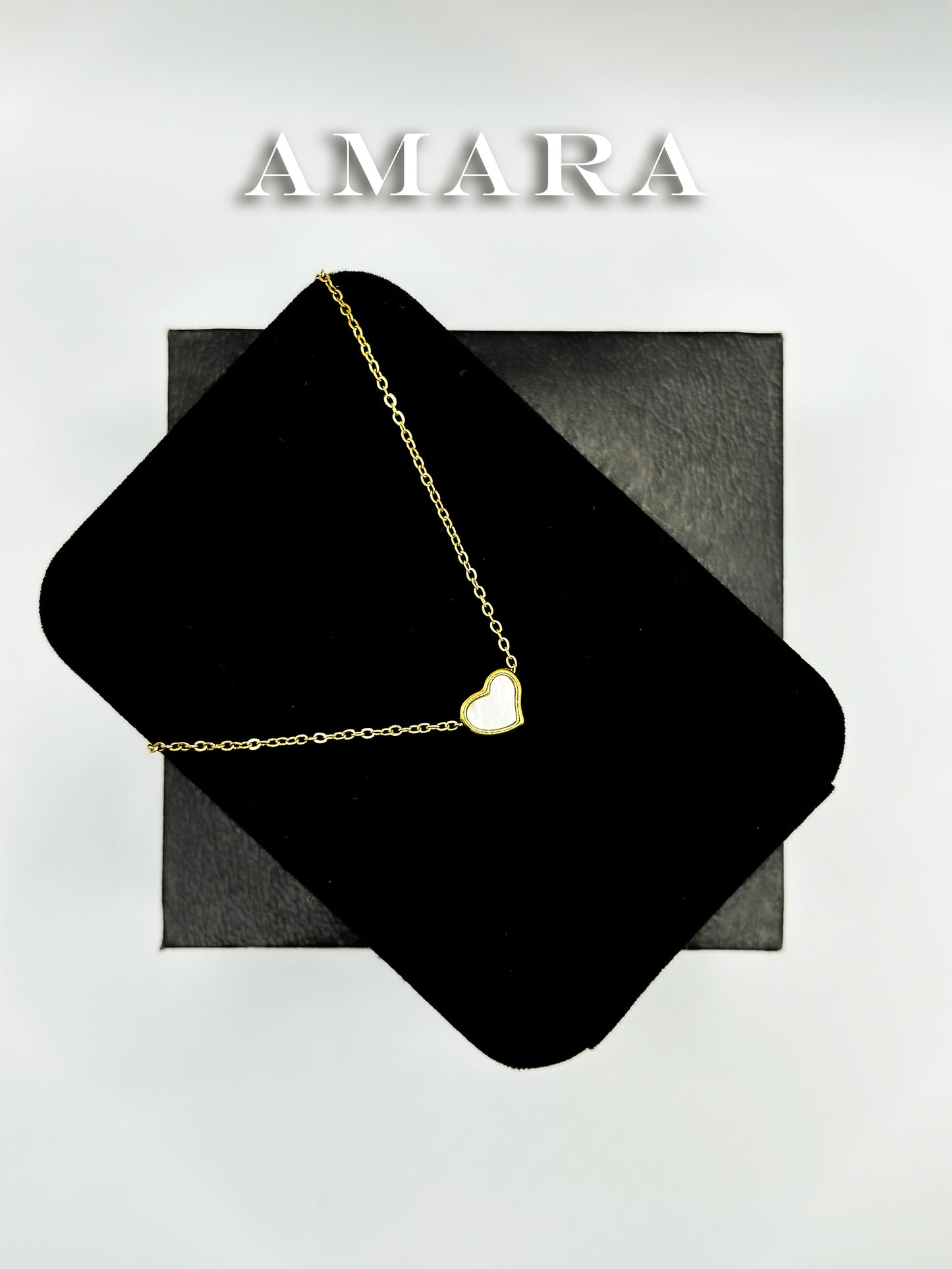Collier " LOVE "